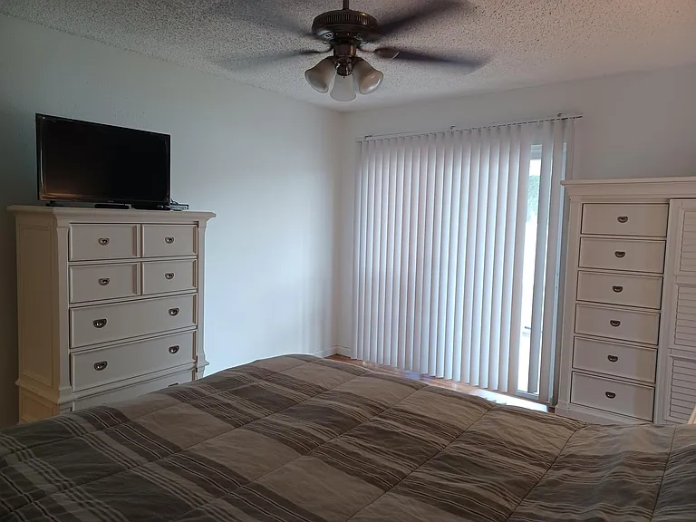 11424 Haymarket Ct — Photo 15