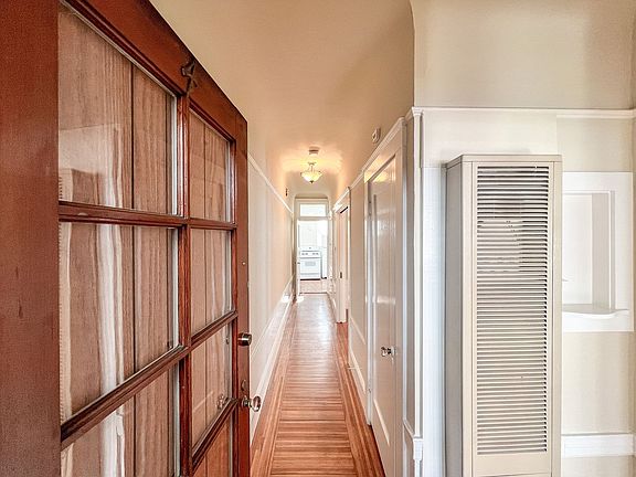 3rd image of 971 Pacific Ave APT 4