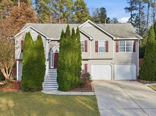 78 Oakleigh Ln, Dallas, GA 30132