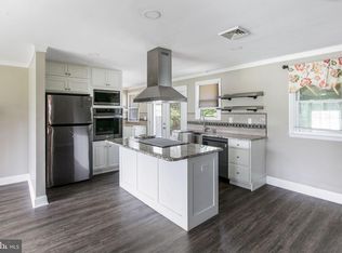2405 Magnolia Dr, Wilmington, DE 19810