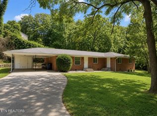 5800 Fountain Rd, Knoxville, TN 37918