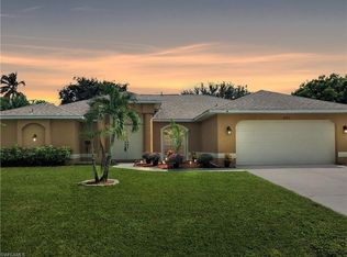 3723 SE 3rd Pl, Cape Coral, FL 33904