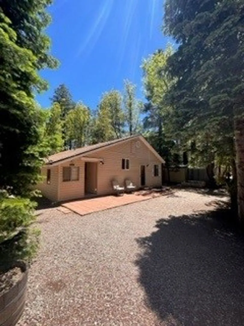 3 bed, 2.0 bath, 1338 sqft, $1,850 — Photo 1