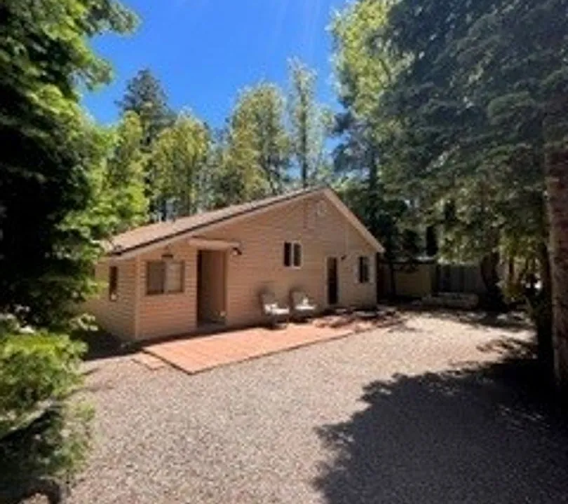 4313 Racoon Ct
