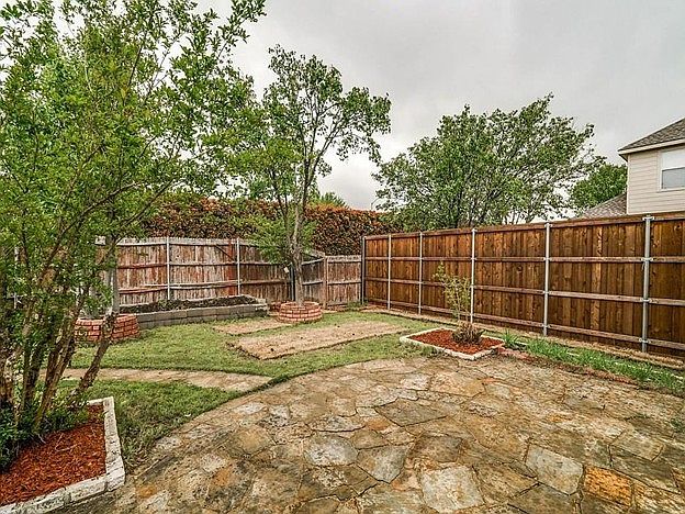 2nd image of 3332 Spring Mountain Dr