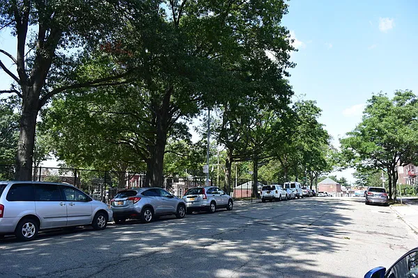 Sold by WRL Realty, LLC | media 39