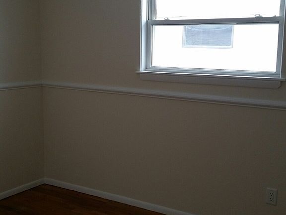 5th image of 350 Fairbanks Ave