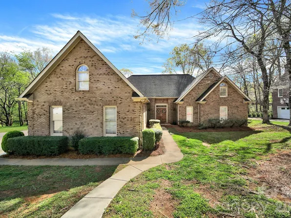 450 Serendipity Dr, Fort Mill, SC 29708