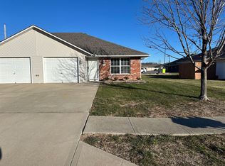 1432 Blue Branch Dr, Grain Valley, MO 64029