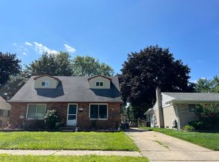 8365 Forrest Dr, Canton, MI 48187