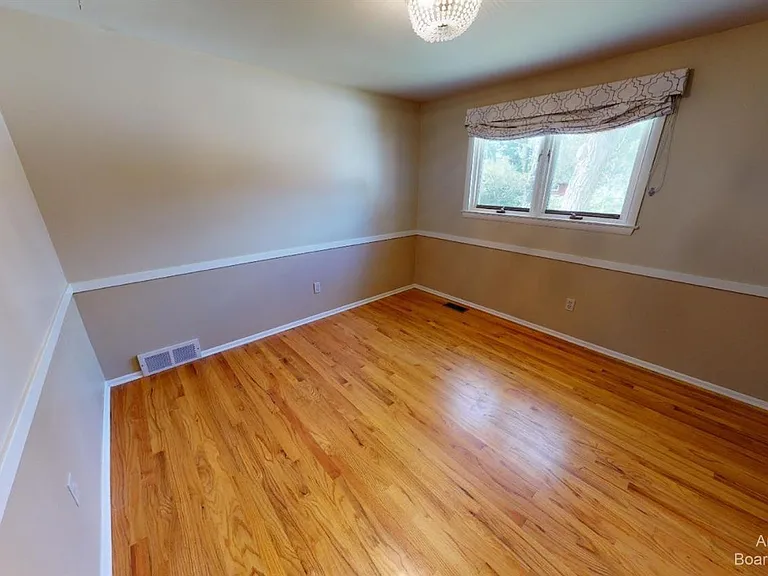2235 Prairie St — Photo 20