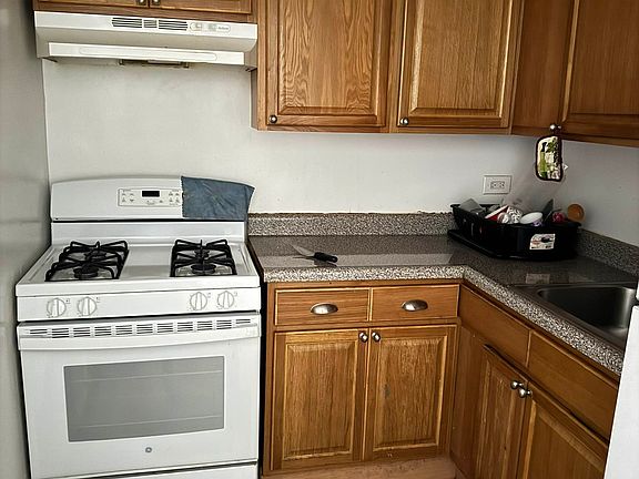 4th image of 5610 94th St APT 2E