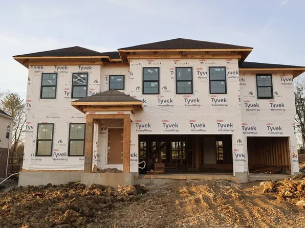39 Glasgow St, Springboro, OH 45066