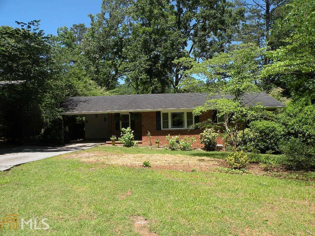 3218 Lindmoor Dr photo 1