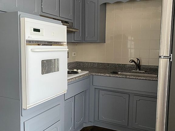 4th image of 9801 S Kedzie Ave #2A