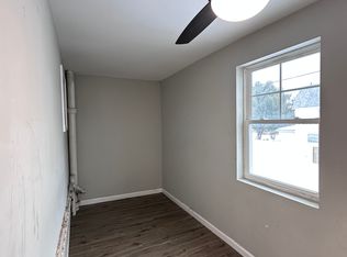 408 New Grove St APT 2, Wilkes Barre, PA 18702