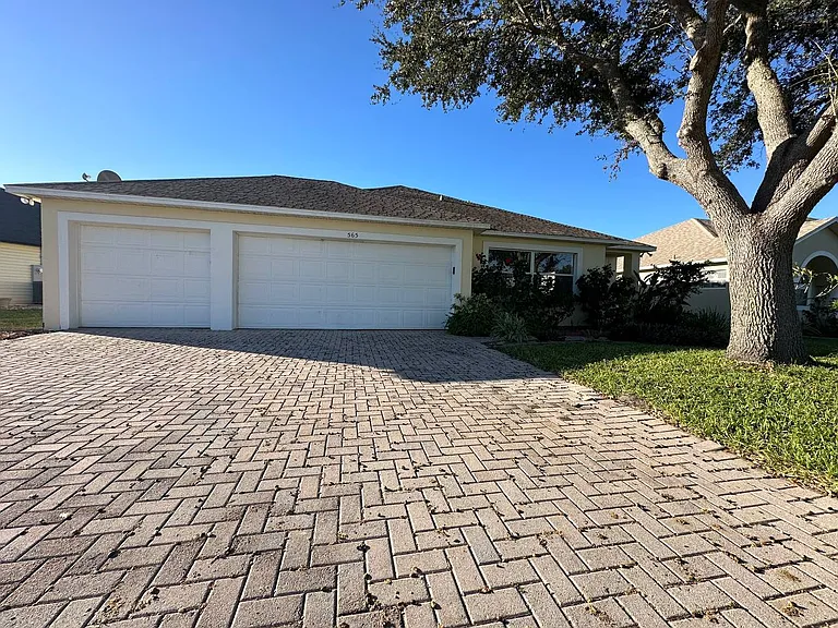 565 Limerick Dr — Photo 7