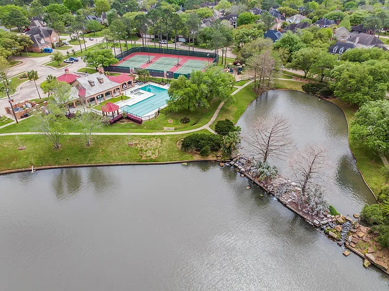 5222 Summer Snow Dr — Photo 40