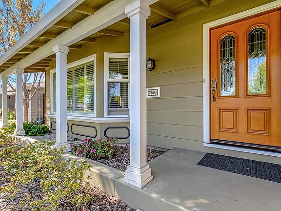 3rd image of 2693 Dumbarton Ave
