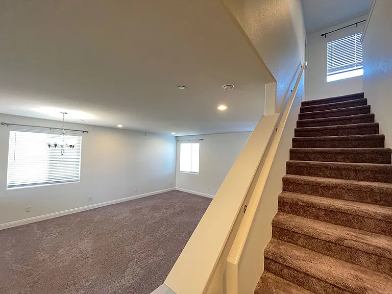 307 Ninos Dr — Photo 6