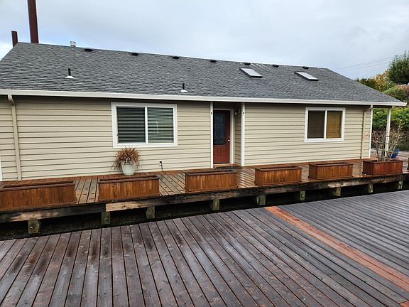 4th image of 2630 N Hayden Island Dr Slip 46