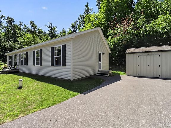 2nd image of 5128 Burt Lake Views Dr