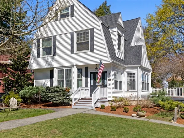 31 Morrison Ave, Stoneham, MA 02180