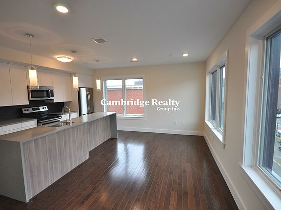 5th image of 659 Massachusetts Ave #6T