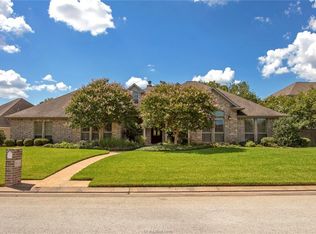 903 Plainfield Ct, College Station, TX 77845