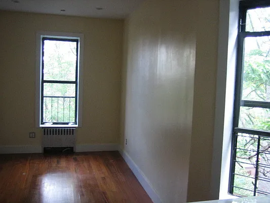 Rented by Sam Tabak | media 13