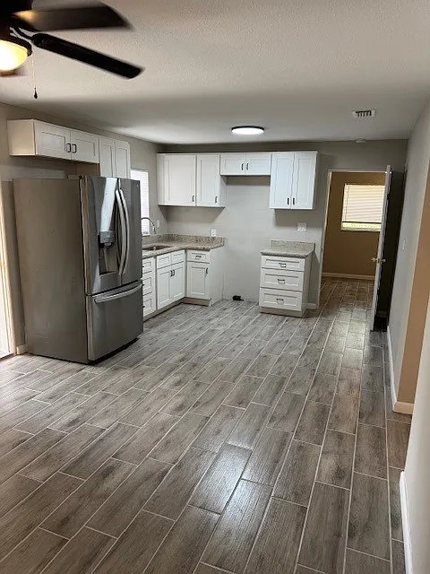 3 bed, 996 sqft, $1,795 — Photo 3
