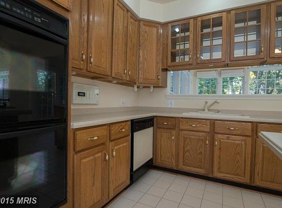 3rd image of 9701 Granary Place