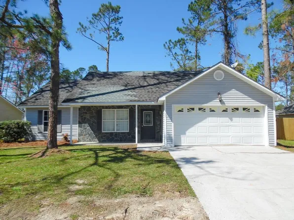 11 Whispering Pines Cir, Lakeland, GA 31635