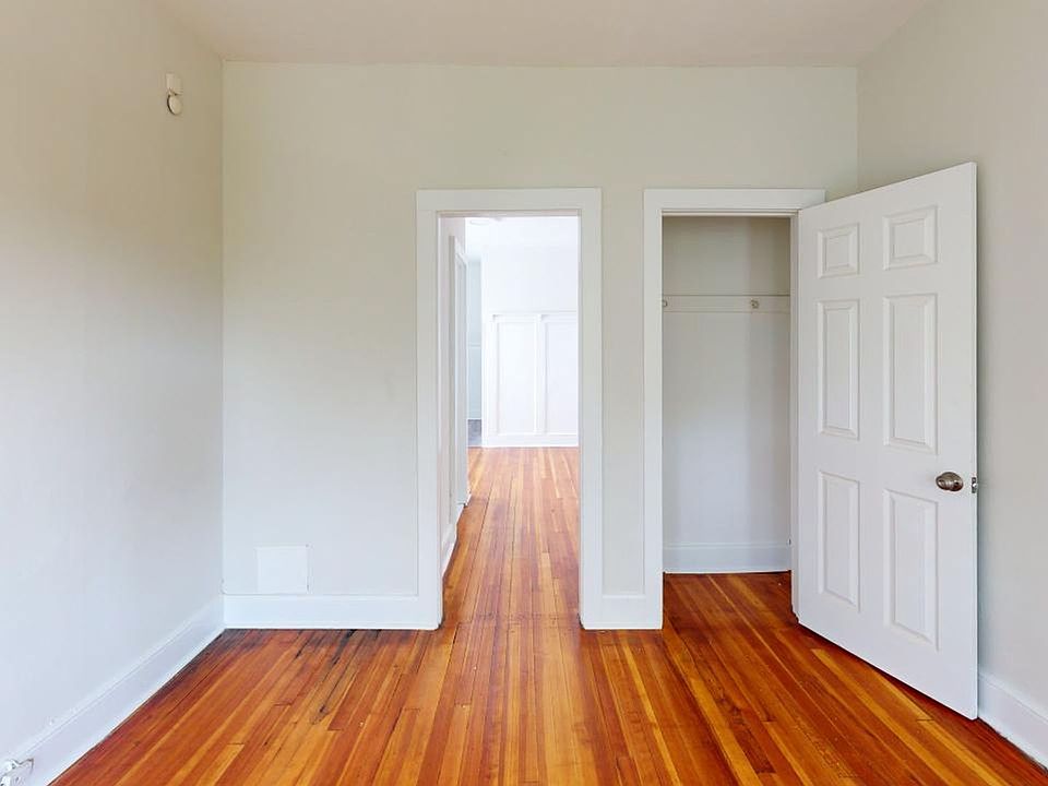 1st image of 267 Humphrey St