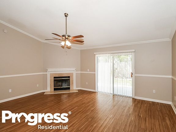 3rd image of 14196 W Crestwick Dr