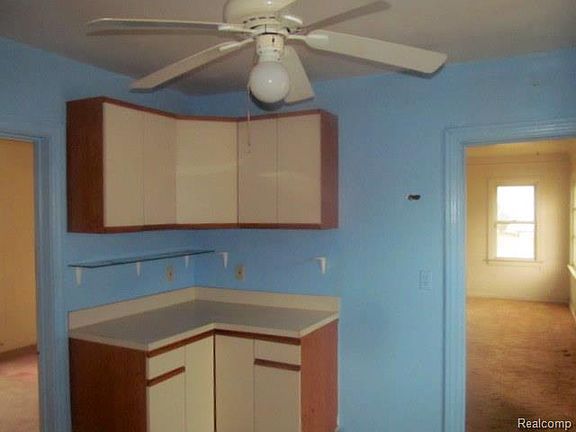 5th image of 20516 Lawndale St