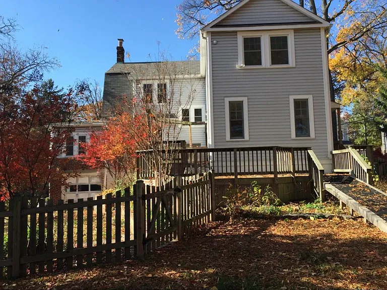 119 N Fillmore St — Photo 29