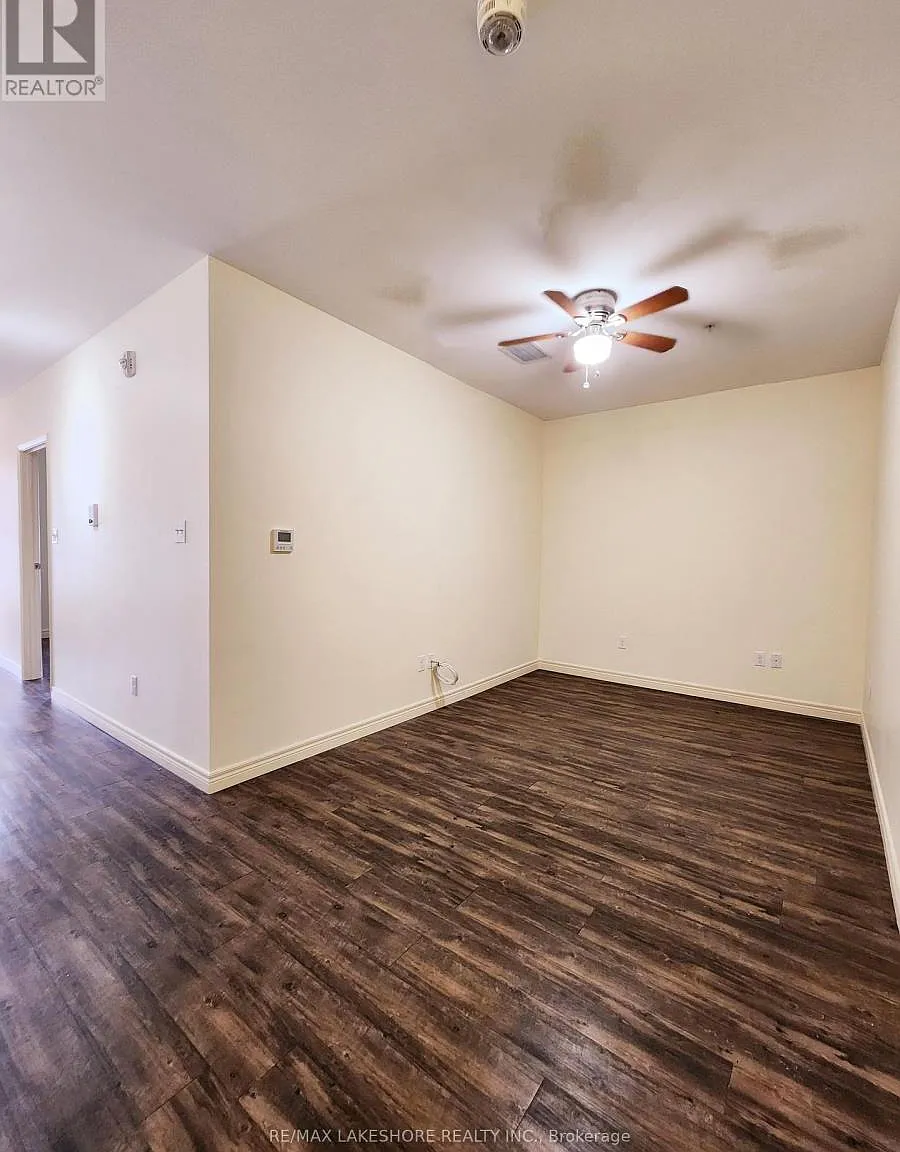 38 Walton Street — Photo 2