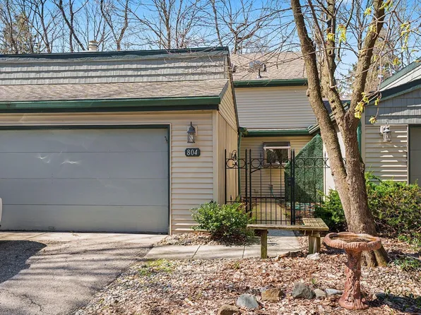 804 Trailridge Dr, Mishawaka, IN 46544