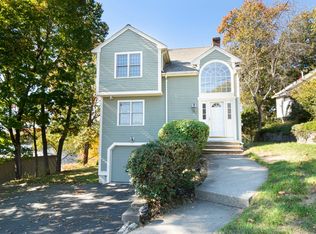 8 Logan Path, North Grafton, MA 01536