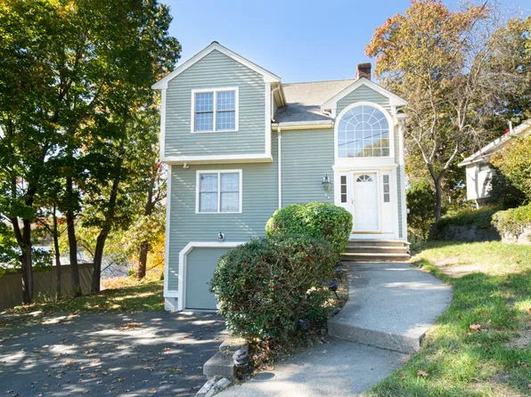 8 Logan Path, North Grafton, MA 01536