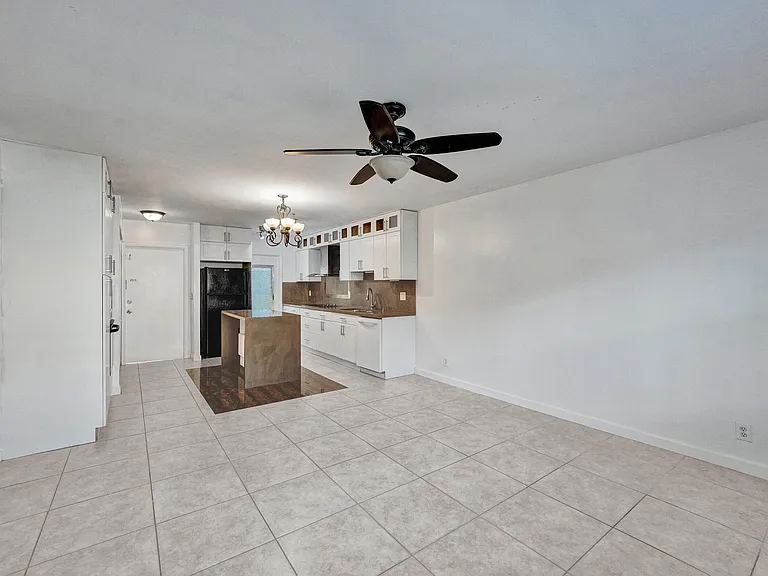 600 SE 2nd Ave #K2 — Photo 10