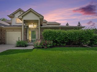 111 S Vis #4, Auburn Hills, MI 48326