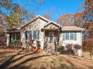 213 Edmond Crane Dr, Seneca, SC 29678