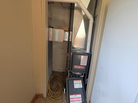 4th image of 1317 Griswold St