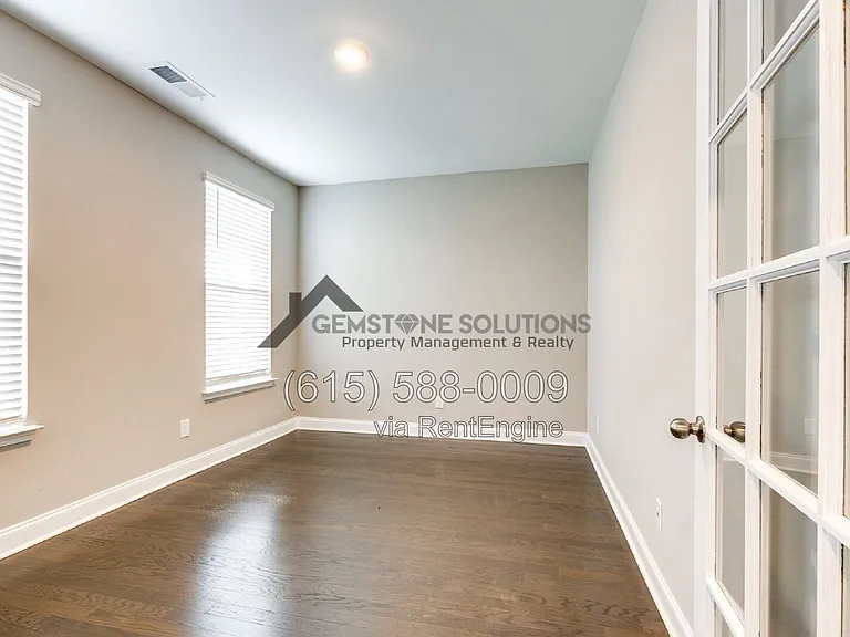 714 Hahn Ct — Photo 17