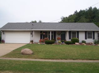 1821 Lakeview Dr, Orrville, OH 44667