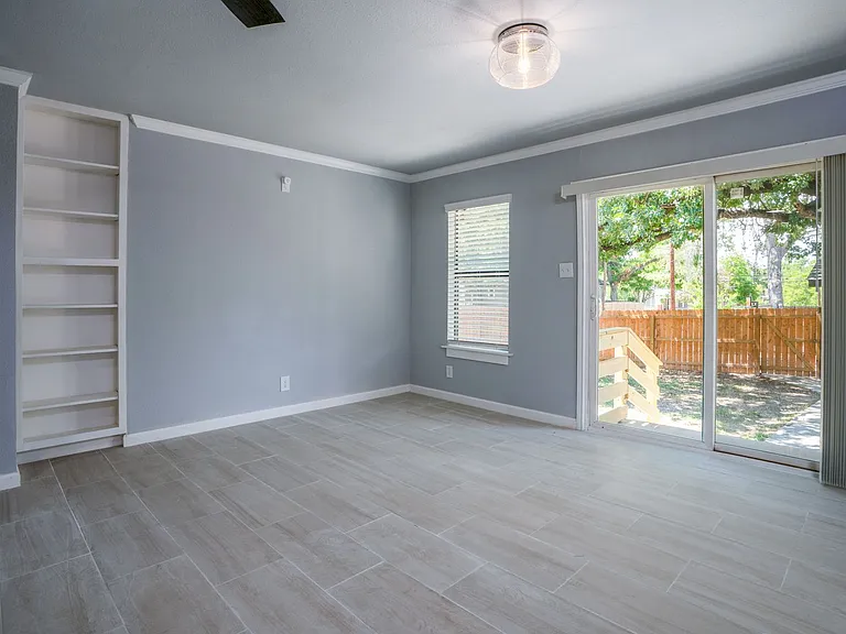 1403 Center St — Photo 21