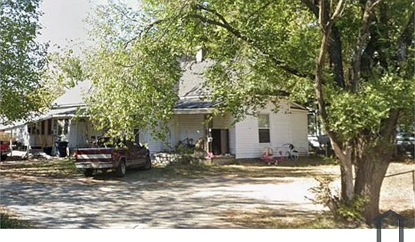 2 bed, $850 — Photo 1