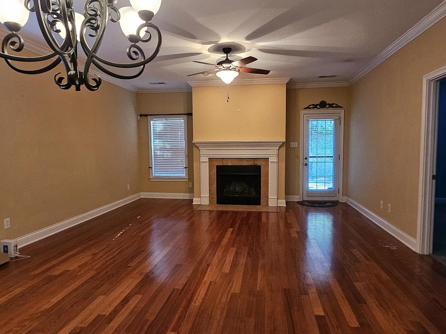 3 bed, 1552 sqft, $2,850 — Photo 1